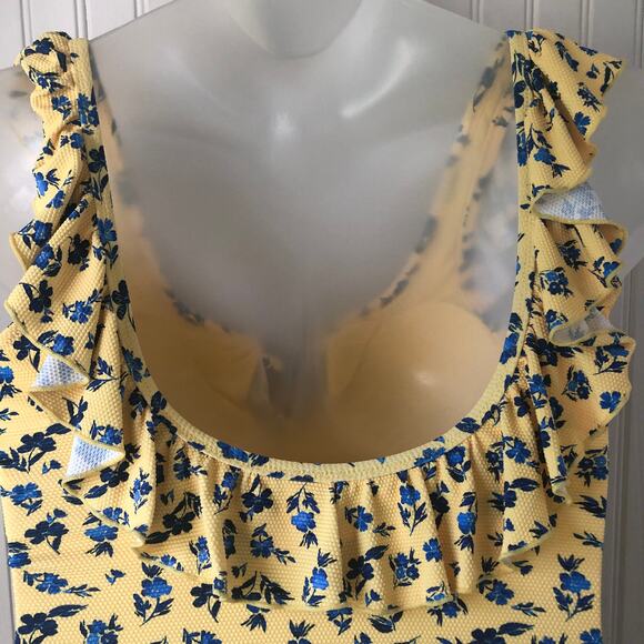 JESSICA SIMPSON Retail $98 Yellow Floral Delight Ruffle One Piece Size Medium - Picture 6 of 7
